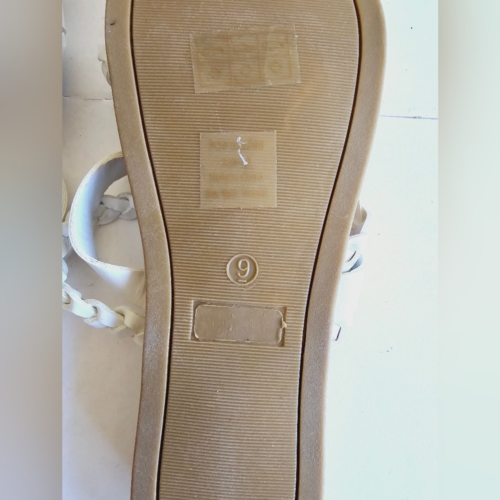 Journee Collection Collette Women's White Tan Sandals Size 9 - Picture 13 of 15